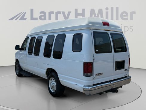 Used 2008 Ford E-250 and Econoline 250 Extended RWD image 3