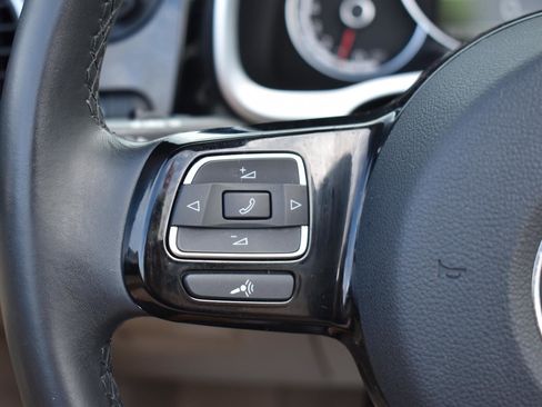 Used 2014 Volkswagen Beetle 1.8T FWD image 33