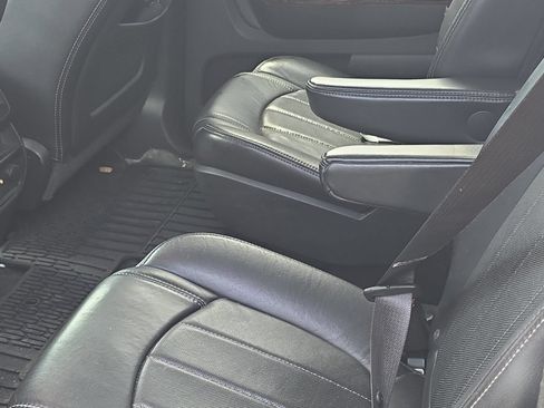 Used 2013 Chevrolet Traverse LTZ AWD/4WD image 8