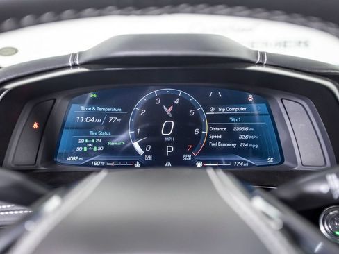 Used 2025 Chevrolet Corvette Stingray Preferred Cpe RWD image 25