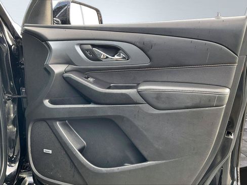 Used 2020 Chevrolet Traverse Premier FWD image 24