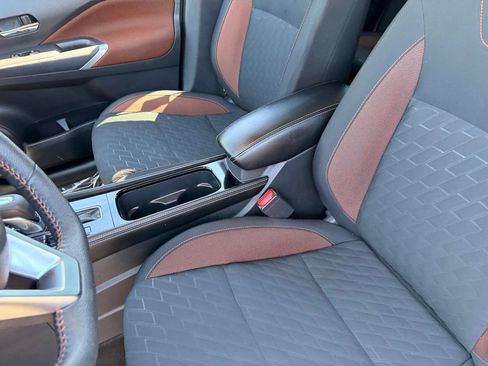 Certified 2024 Nissan Kicks SR FWD image 18