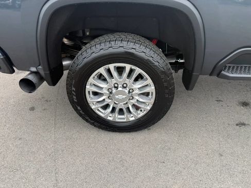 Used 2020 Chevrolet Silverado 3500 High Country w/ Z71 Off-Road Package AWD/4WD image 20
