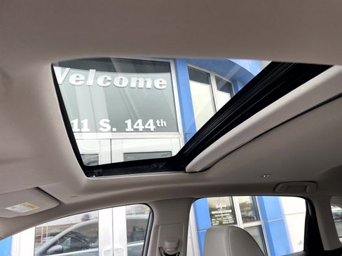 Used 2025 Honda HR-V EX-L image 11