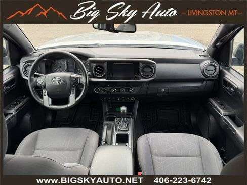 Used 2019 Toyota Tacoma TRD Off-Road w/ Technology Package image 14