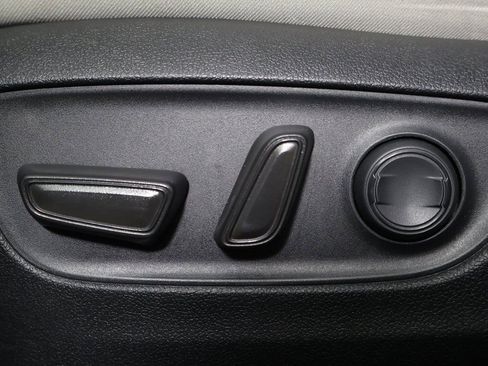 Used 2023 Toyota RAV4 XLE image 26