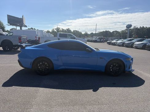 Used 2025 Ford Mustang GT Premium RWD image 8