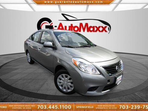 Used 2013 Nissan Versa SV w/ Convenience Pkg image 3