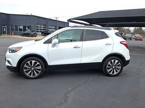 Used 2018 Buick Encore Essence image 4