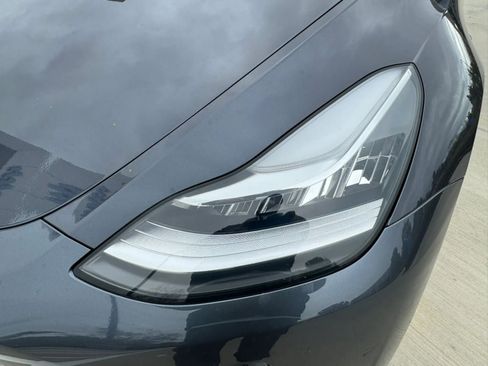Used 2023 Tesla Model Y Long Range AWD/4WD image 25