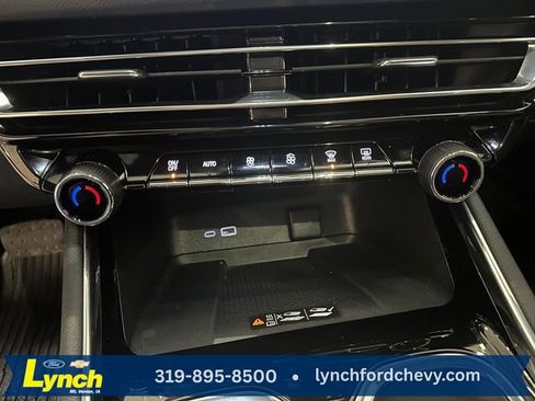 Used 2025 Chevrolet Traverse RS w/ LPO, Floor Liner Package AWD/4WD image 14