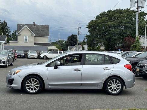 Used 2012 Subaru Impreza 2.0i Premium AWD/4WD image 4