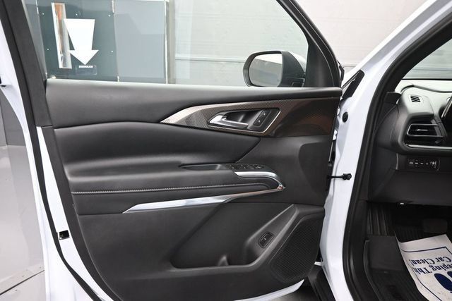 New 2027 Chevrolet Traverse Z71 w/ Driver Confidence Package AWD/4WD image 9