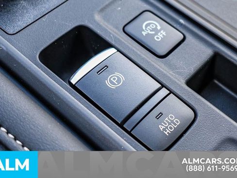 Used 2025 Nissan Pathfinder S image 49