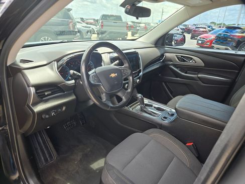 Used 2019 Chevrolet Traverse LT FWD image 11