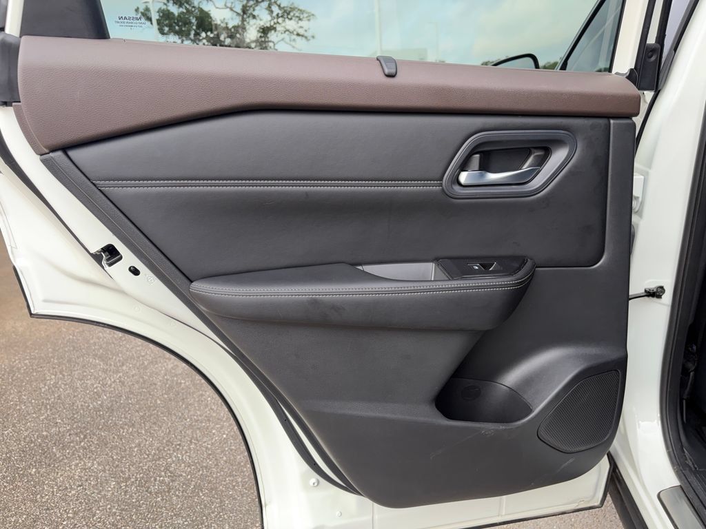 Certified 2023 Nissan Rogue SL w/ SL Premium Package FWD image 25