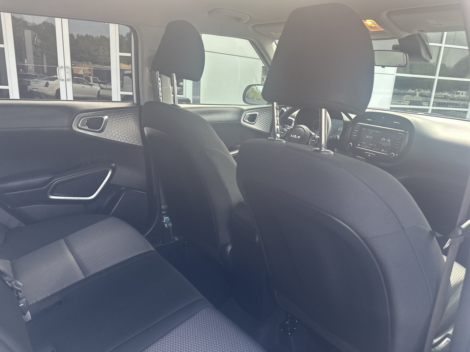 Used 2024 Kia Soul LX FWD image 24
