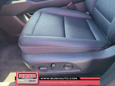 Used 2026 Chevrolet Equinox LT w/ Convenience Package II FWD image 19