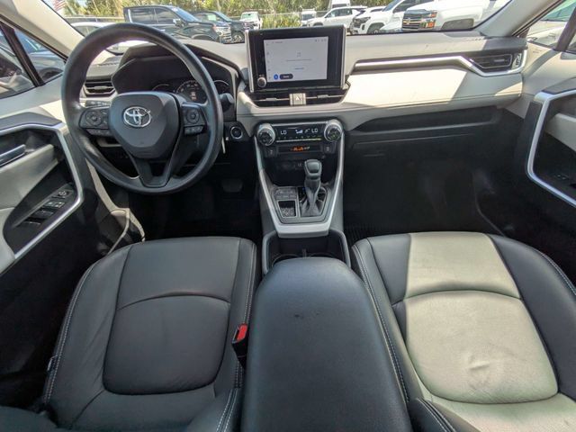 Used 2025 Toyota RAV4 XLE FWD image 14