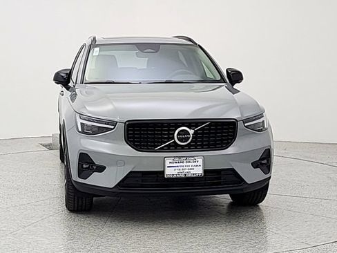 New 2026 Volvo XC40 B5 Plus w/ Protection Package Premier AWD/4WD image 2
