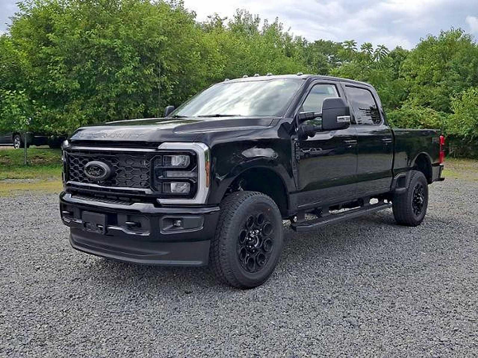 New 2026 Ford F250 XLT w/ XLT Premium Package AWD/4WD image 2