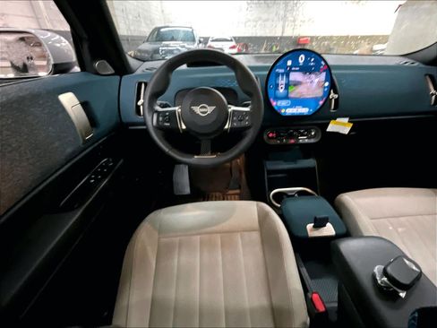 Certified 2025 MINI Cooper Countryman S image 8