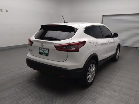 Used 2021 Nissan Rogue Sport S image 9