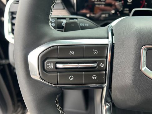 New 2026 GMC Acadia Denali image 18