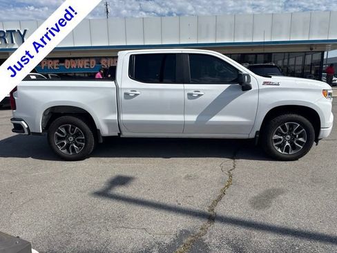 Used 2023 Chevrolet Silverado 1500 RST w/ Convenience Package II AWD/4WD image 2
