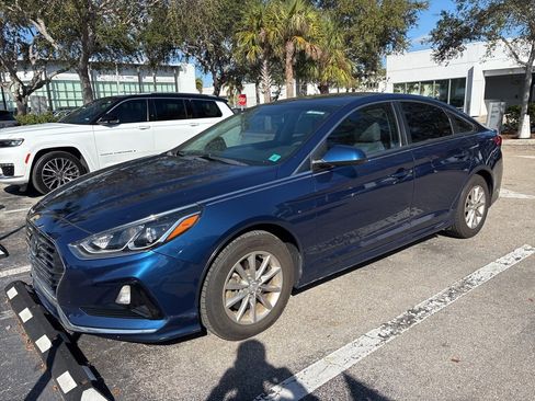 Used 2019 Hyundai Sonata SE image 2