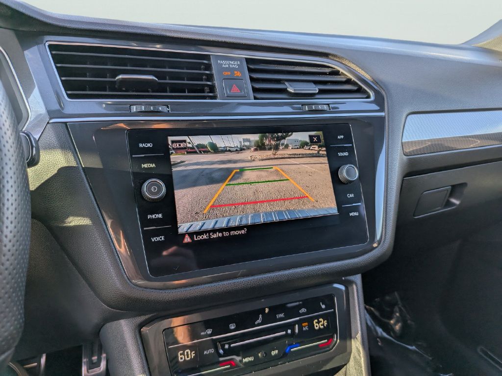 Certified 2023 Volkswagen Tiguan SE R-Line FWD image 21