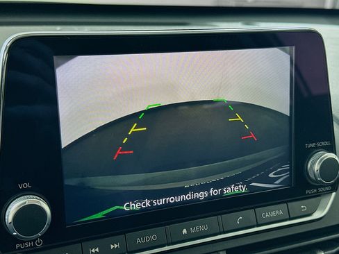 Used 2024 Nissan Altima 2.5 SR image 22