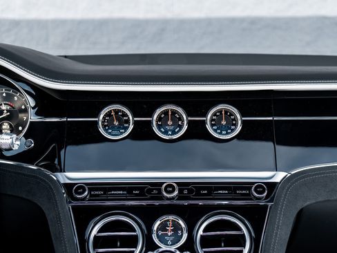 Used 2024 Bentley Continental GT Speed image 42