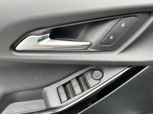 New 2026 Chevrolet Equinox LT image 19