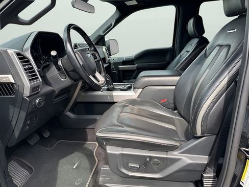 Used 2018 Ford F150 Platinum w/ Equipment Group 701A Luxury AWD/4WD image 11