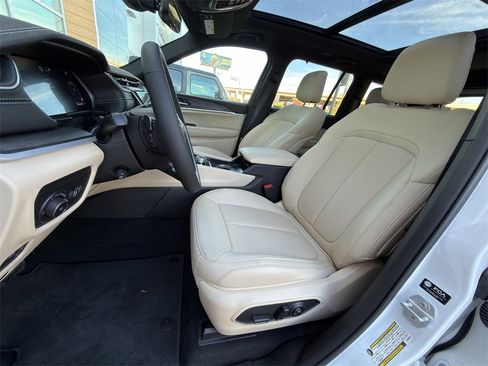 New 2025 Jeep Grand Cherokee Limited w/ Luxury Tech Group II image 19