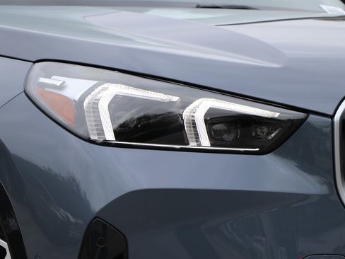 Certified 2025 BMW X1 xDrive28i w/ Technology Package image 5