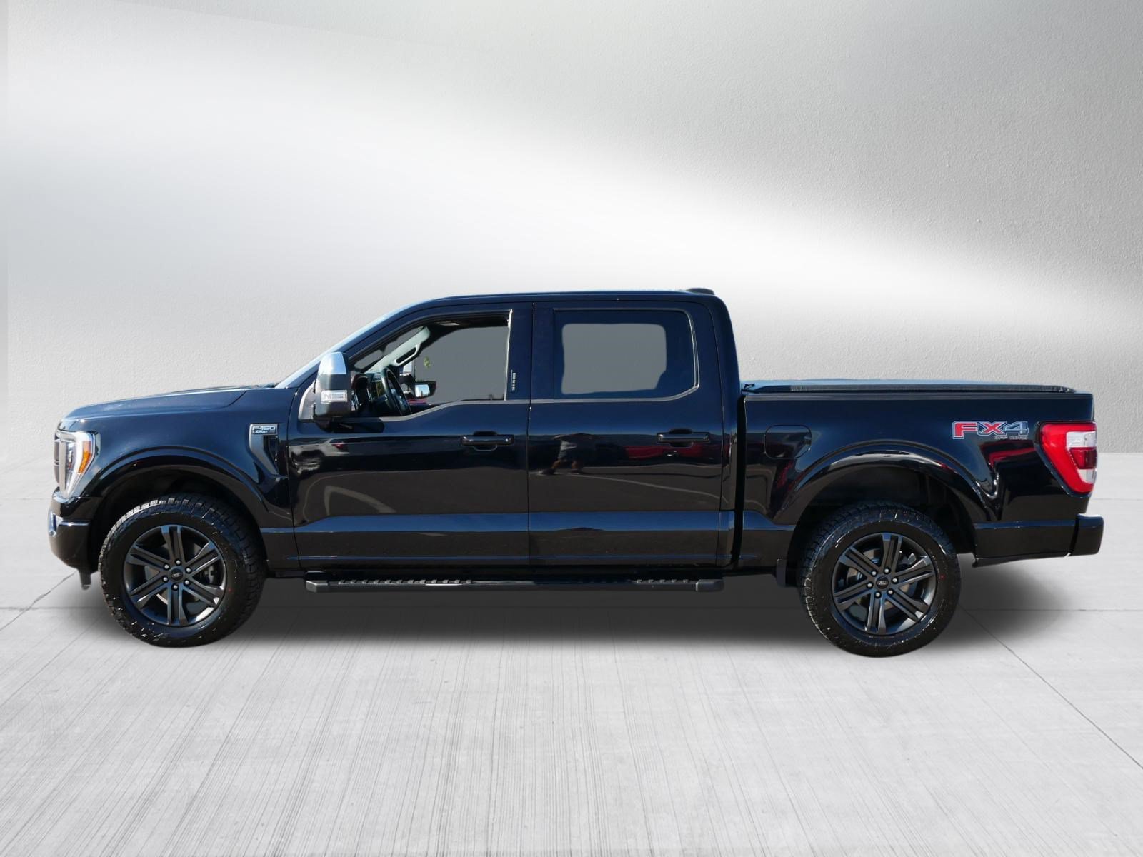 Used 2021 Ford F150 Lariat w/ Equipment Group 502A High AWD/4WD image 4