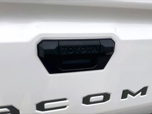 New 2026 Toyota Tacoma SR5 image 15