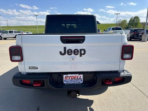 Used 2022 Jeep Gladiator Rubicon w/ Cold Weather Group AWD/4WD image 30