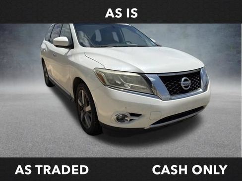 Used 2015 Nissan Pathfinder Platinum FWD image 1