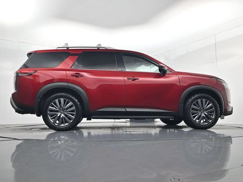 Used 2023 Nissan Pathfinder SL w/ SL Premium Package AWD/4WD image 49