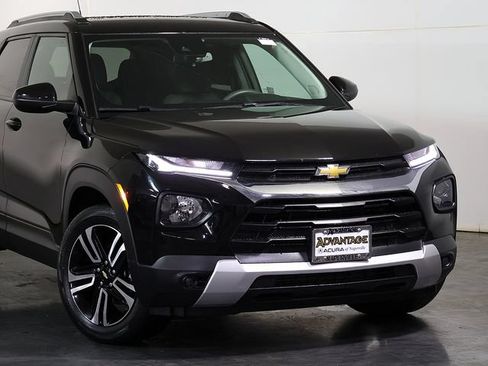 Used 2023 Chevrolet TrailBlazer LT FWD image 6