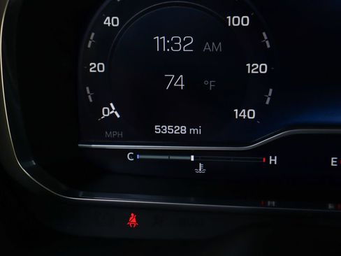 Used 2022 Chevrolet Tahoe RST w/ Luxury Package AWD/4WD image 27