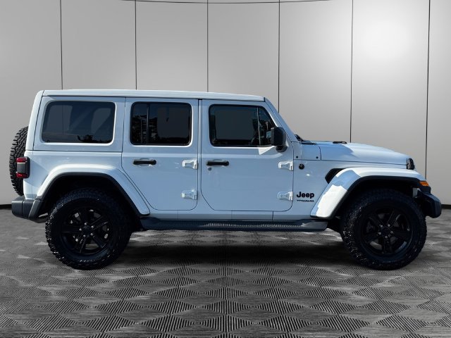Used 2021 Jeep Wrangler Unlimited Sahara AWD/4WD image 6