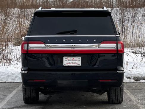 Used 2021 Lincoln Navigator L Reserve w/ Luxury Package image 7