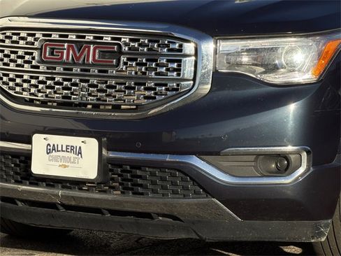 Used 2019 GMC Acadia Denali image 7