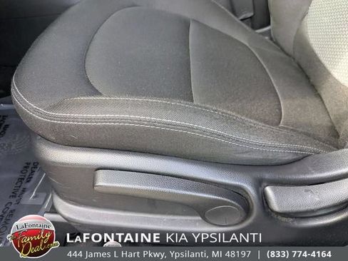Used 2018 Kia Soul + FWD image 13