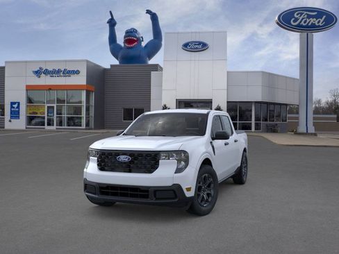 New 2025 Ford Maverick XLT image 2