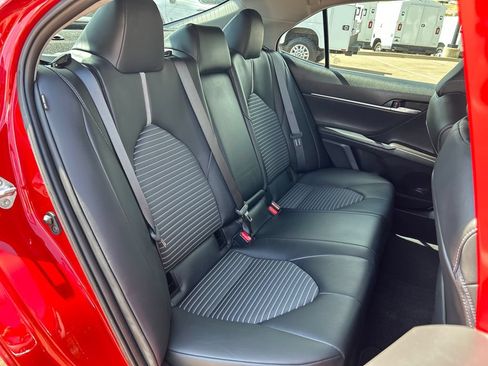 Used 2023 Toyota Camry SE FWD image 19